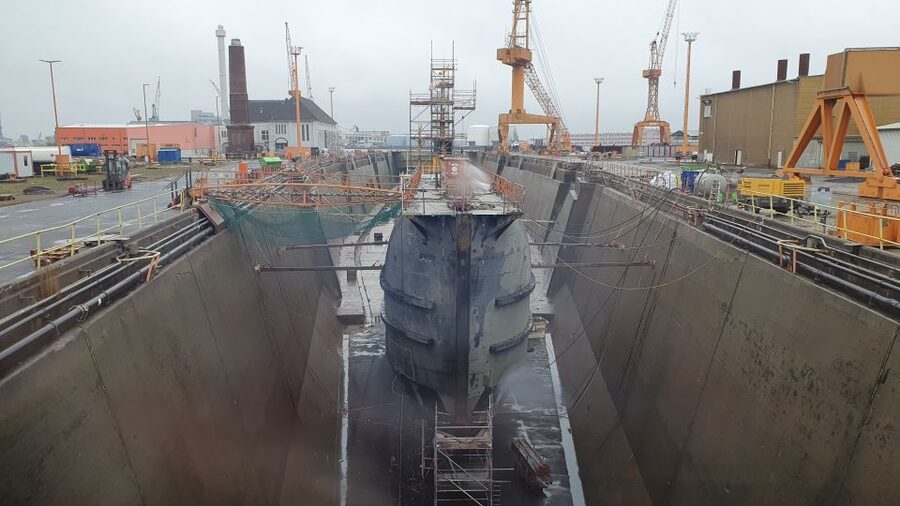 Bremerhaven: Harbor Bus Tour - Who should book this bus tour?