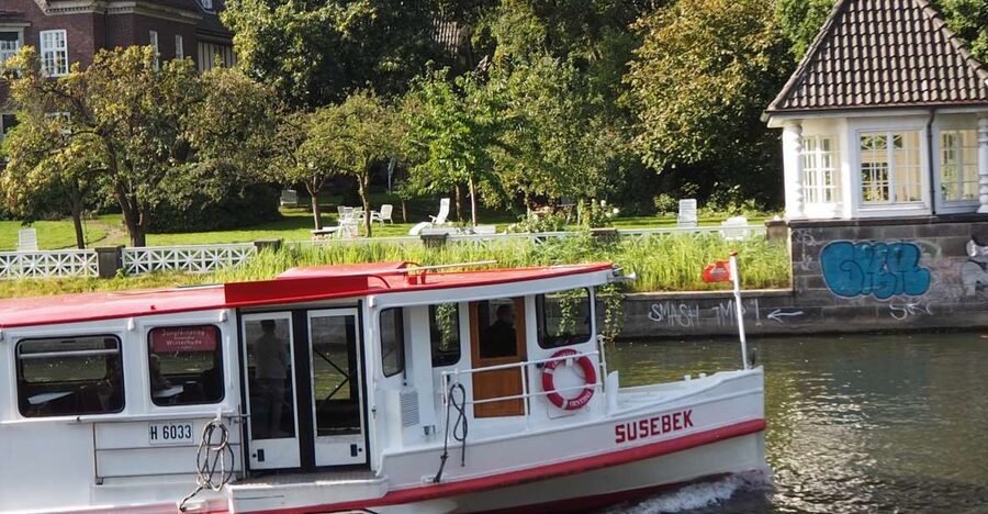 Celebs, Waterfronts and Nature Cycle Tour - From Schlüterstraße to Pöseldorf and Rotherbaum