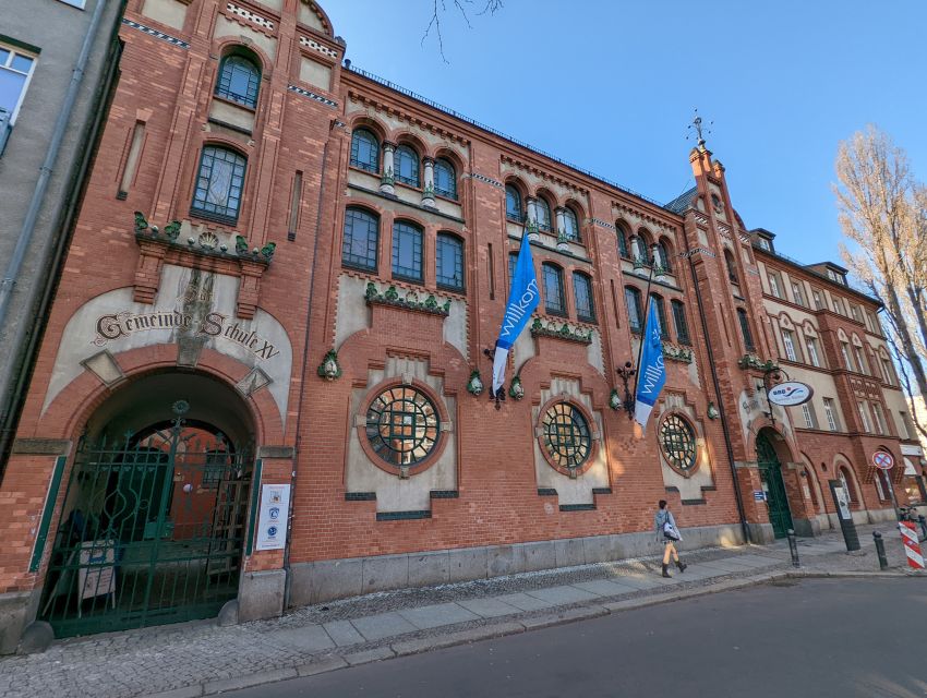 Charlottenburg: 2-Hour City Walking Tour - Heinrich Zille, the Stadtbad, and working-class Berlin
