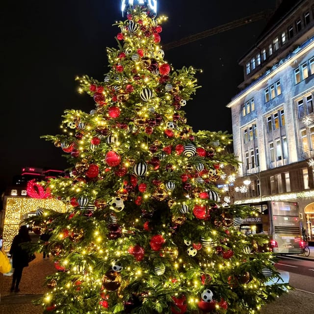Christmas market lights tour bus through Berlin, free mulled wine (2.5 hours) - Bebelplatz and Berlin’s elegant historic center
