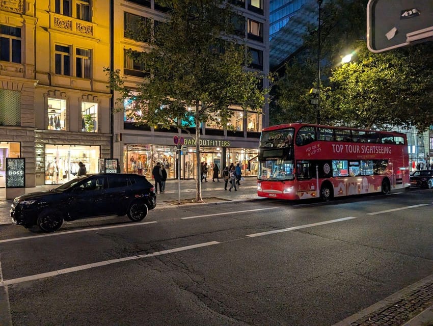 Christmas market lights tour bus through Berlin, free mulled wine (2.5 hours) - Practical planning before you board