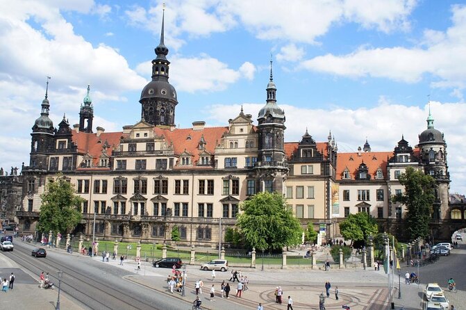 City Tour and Guided Tour in the New Green Vault - Program C - The Festive - Why this Dresden tour works as a first look