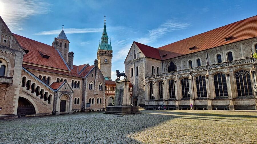 City tour Braunschweig: diverse and full of surprises. - Happy Rizzi House: a sharp change of mood