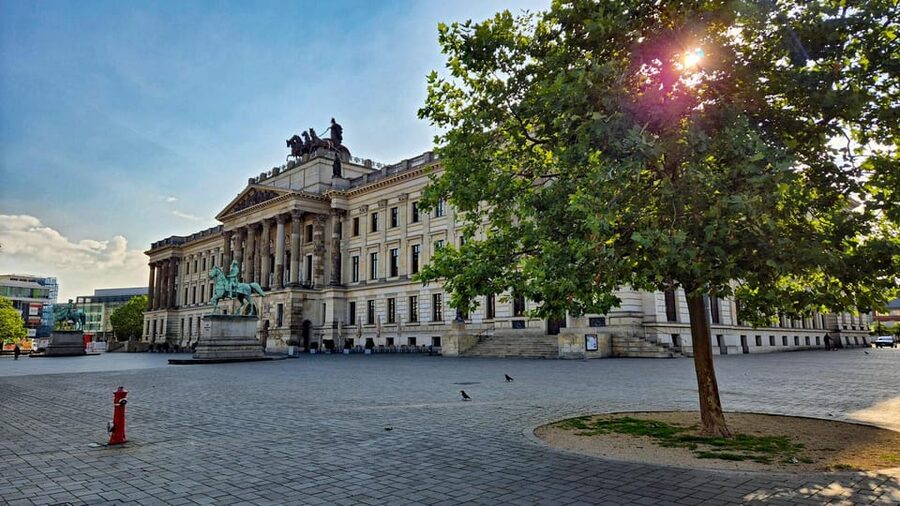 City tour Braunschweig: diverse and full of surprises. - Starting in the Magniviertel