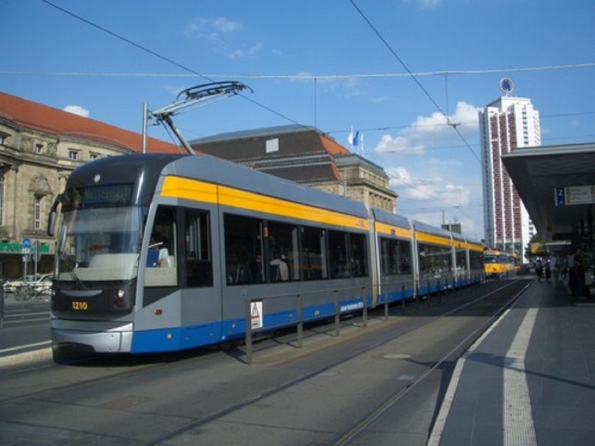 City tour on foot, by S-Bahn and tram - Key points at a glance