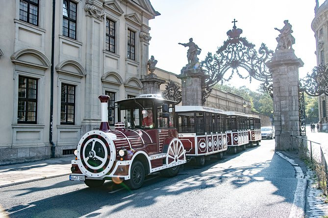 City tour through Würzburg with the Bimmelbahn - Starting at the Würzburg Residence