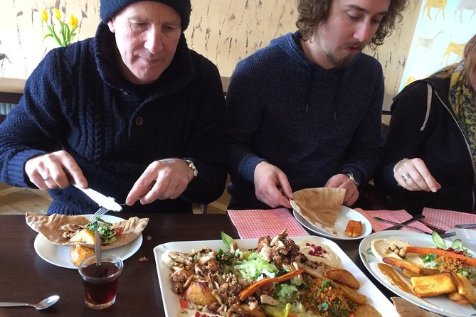 Classic Bites and Culinary Trends Neighborhood Food Tour in Berlin - Pappelallee’s specialty coffee stop