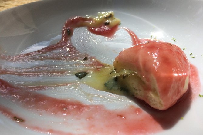 Classic Bites and Culinary Trends Neighborhood Food Tour in Berlin - Oderberger Straße ends on a sweet note