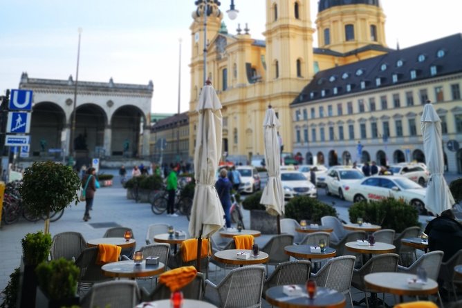 Classic Mike's Bike Tour daily @ 11.30 incl Beer Garden & Surfers - From Hofbräuhaus to the royal squares