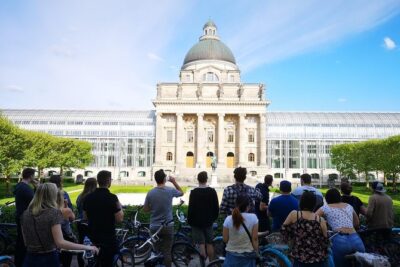 Classic Mike’s Bike Tour daily @ 11.30 incl Beer Garden & Surfers