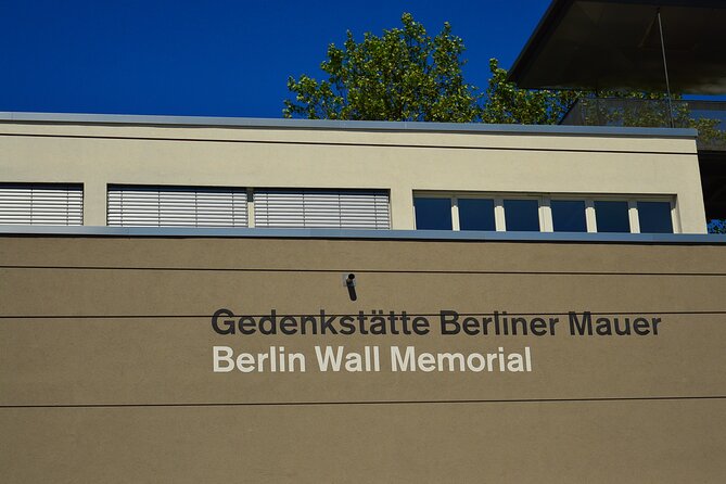 Cold War, Berlin Wall, Spies and the East Side Gallery - Brandenburg Gate and the road from division to unity