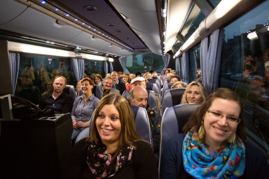 Cologne: 1.5-Hour Comedy Bus Tour - The German-language question