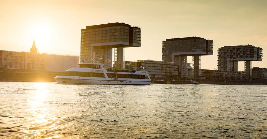 Cologne: 2-Hour Evening Cruise on the Rhine River - Open deck seats or covered cabin comfort