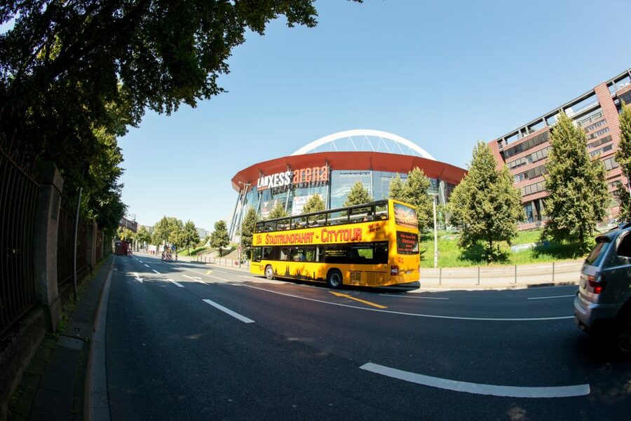 Cologne: 24h Hop-On Hop-Off Sightseeing Bus Ticket - Audio commentary, seats, and weather