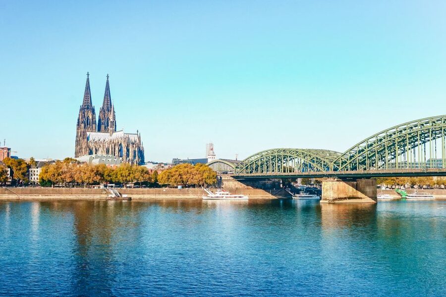 Cologne: 3-Hour Harbor Tour Cruise - Why this cruise shows you another Cologne