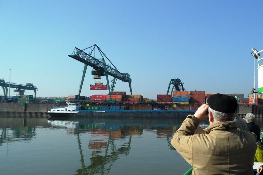 Cologne: 3-Hour Harbor Tour Cruise - Rheinau Harbor: Cologne’s port story begins here
