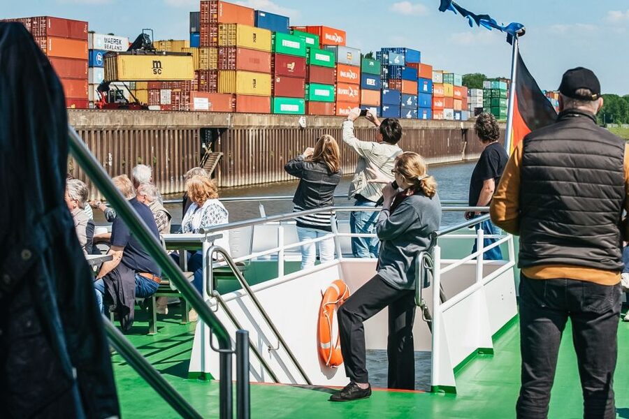 Cologne: 3-Hour Harbor Tour Cruise - What three hours feels like on the water