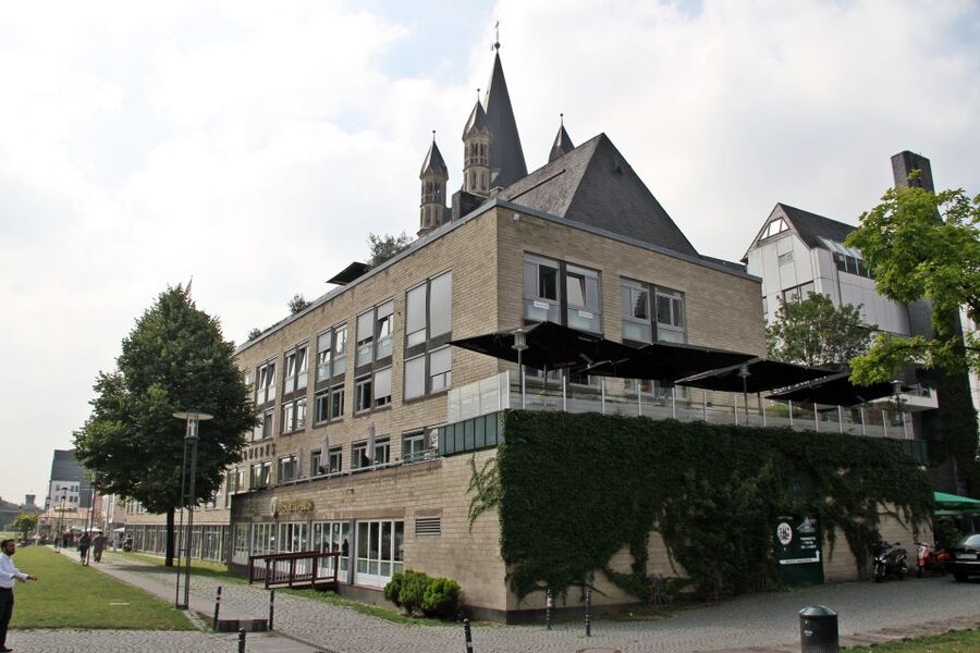 Cologne: Brewery Tour with Beer Tasting and Halven Hahn - Starting at Kreuzblume beside Cologne Cathedral