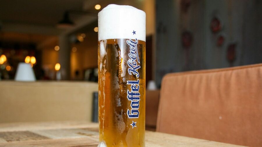 Cologne: brewhouse tour with kölsch tasting - Walking Cologne’s narrow Old Town lanes