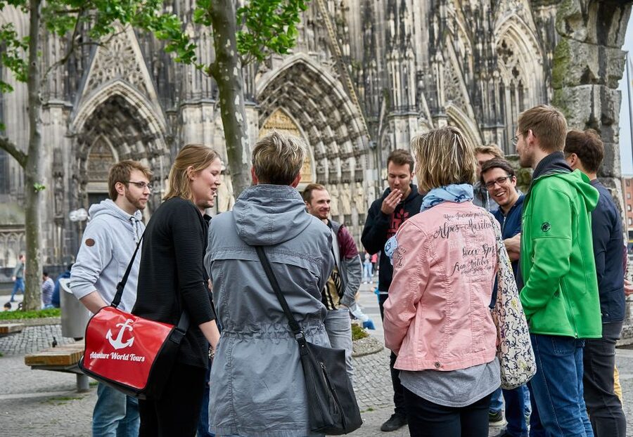 Cologne Cathedral and Old Town Tour with 1 Kölsch - Cologne Cathedral sets the tone