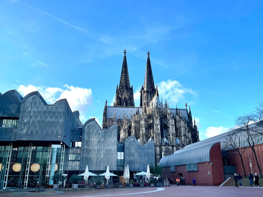 Cologne: City Highlights with Local Guide - Alter Markt and the historic town hall