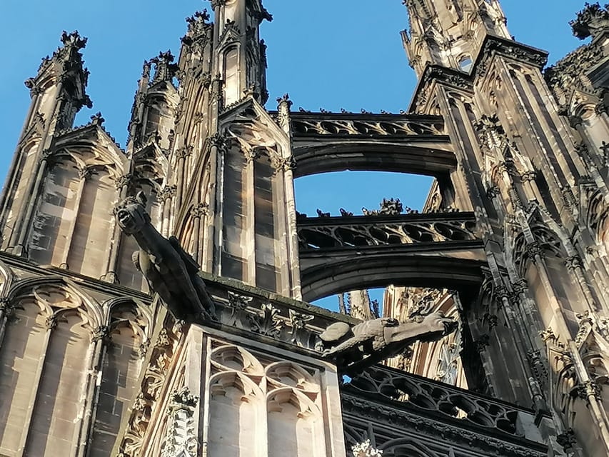 Cologne classic walking tour - From wartime destruction to modern Cologne