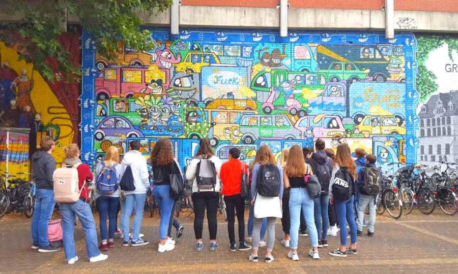 Cologne: Ehrenfeld District Street Art Walking Tour - Meeting the guide outside Ehrenfeld station