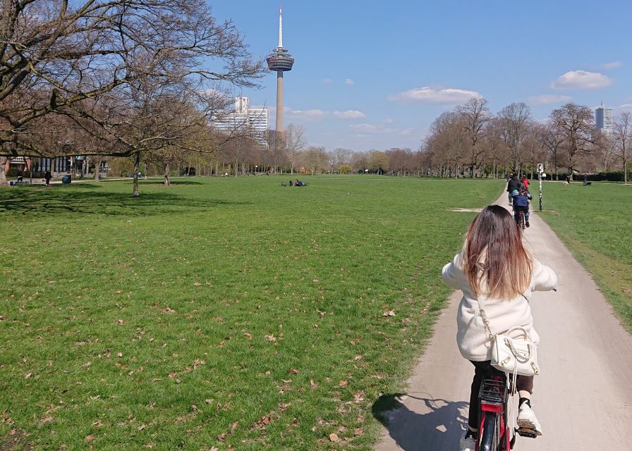 Cologne: Guided E-Bike Panorama Tour - Rheinauhafen and the modern riverfront