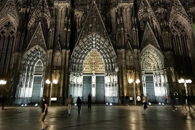 Cologne Haunted Quest: The Witch Self-Guided Tour - Cologne Cathedral and the Domplatte