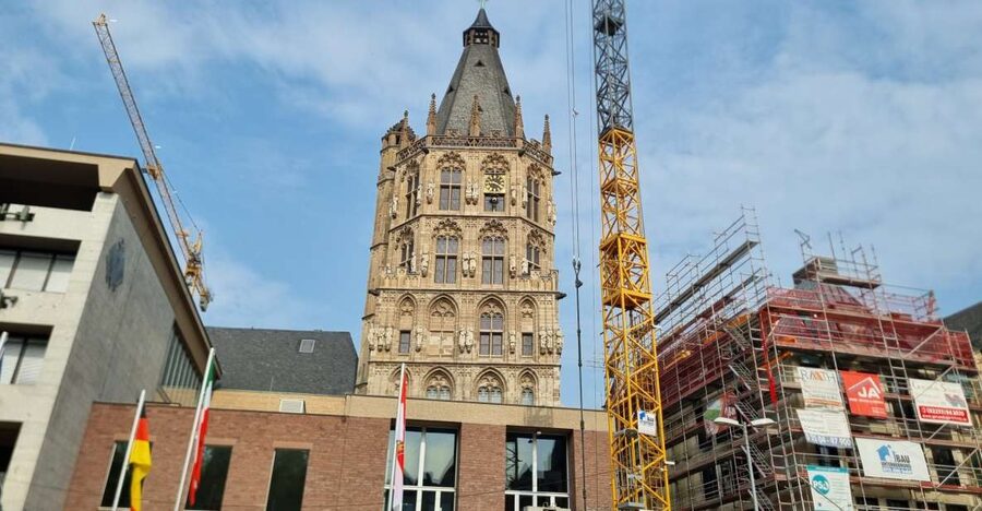 Cologne: Old City Guided Walking Tour - Starting at Cologne Cathedral