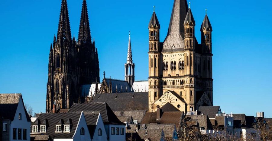 Cologne: Old Town Highlights Walking Tour - Roman remains beneath modern Cologne