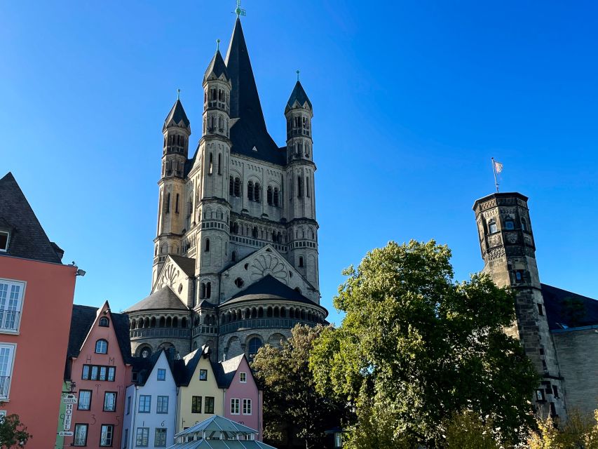 Cologne: Old Town Walking Tour with 1 Brewery Visit & 1 Beer - Through the Old Town’s narrow lanes