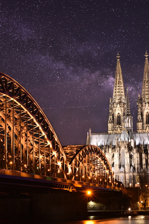 Cologne: Rhine River Winter Cruise with Festive Music - The Rhine views: Groß St. Martin, the cathedral, and the crane houses