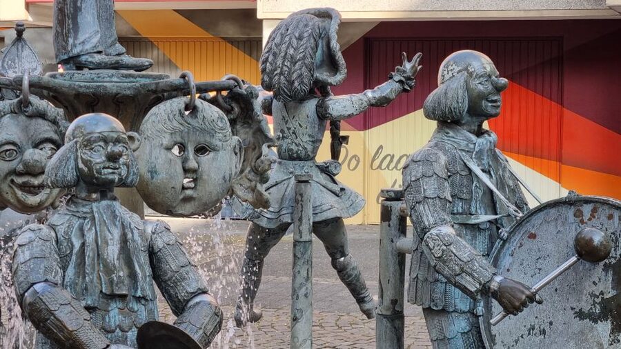 Cologne: Southside Severinsquarter Guided Tour in German - Who will enjoy this Cologne walk