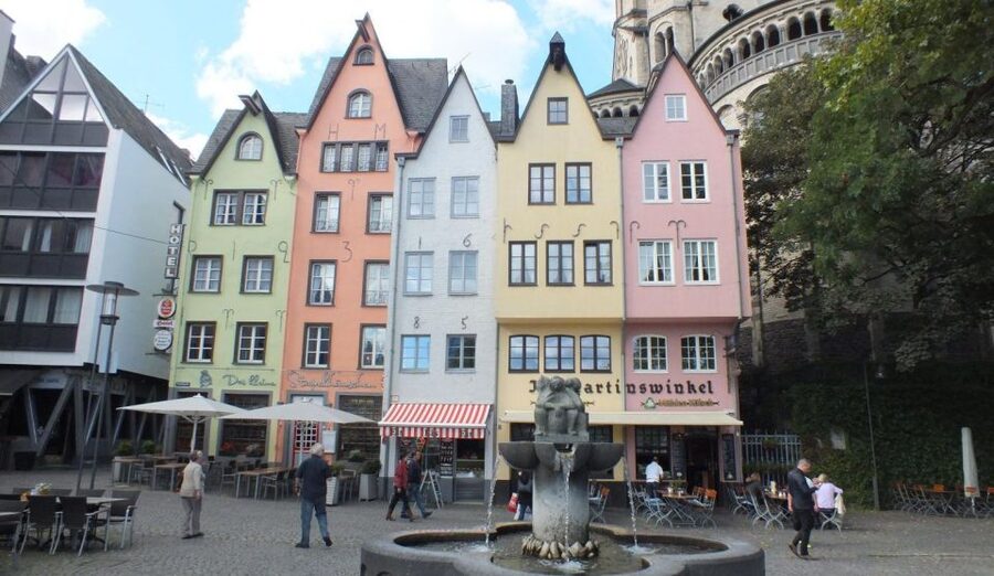 Cologne: The Night Watchman Old Town Walking Tour in German - German storytelling is the main requirement