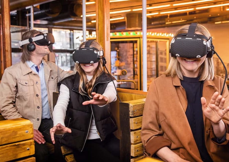 Cologne: Virtual Reality Time Travel Experience Ticket - Stop two: the Riedschneider hat shop