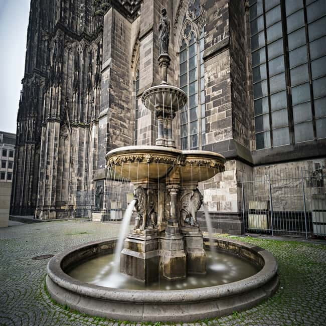 Cologne: WWII Sites with Optional EL-DE Haus Private Tour - Choosing the 4-hour EL-DE Haus tour