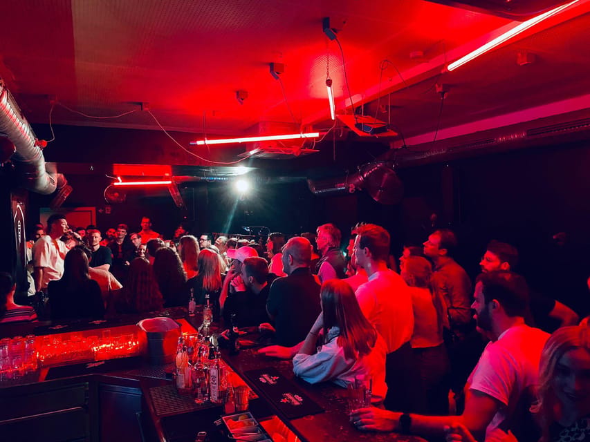 "Comedykills" - das Open Mic im Glockenbachviertel - Eight minutes keeps the open mic moving