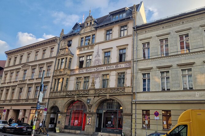 Dark Berlin Criminal Tour - Alexa and the building that made headlines