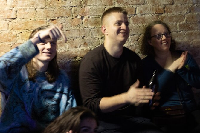 Dark Humor Comedy Show in English in Berlin - Five to seven acts keep the night moving