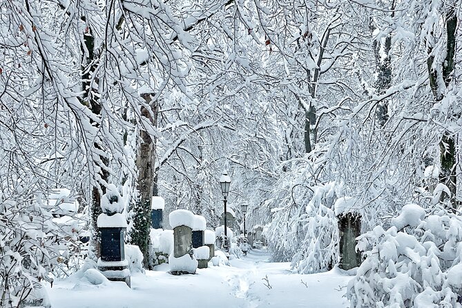 Death and Chocolate: Walking Tour of Munich's Old South Cemetery - Why this Munich tour feels different