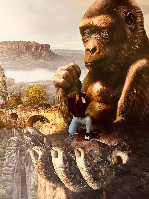 Discover Germany's most exciting photo illusion world! - Who will enjoy it most?