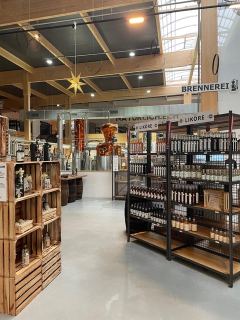 Distillery tour with guide! - From distillation to the bottle