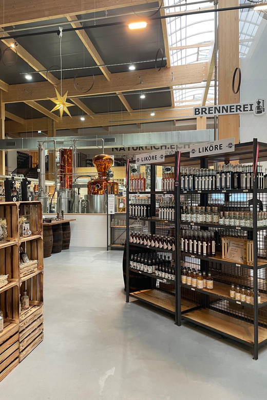 Distillery tour with guide! - A short visit with a clear payoff