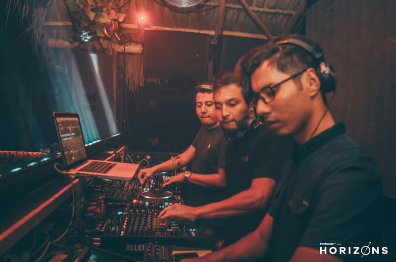 DJ for a Day: Learn to Mix Like a Pro in Berlin - Your first hour at the decks