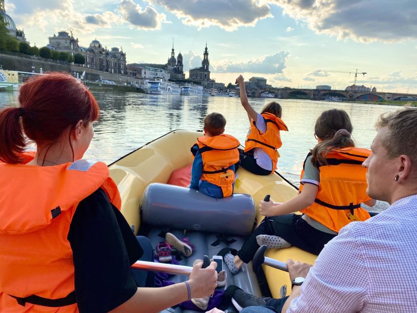 Dresden: Bootstour mit dem Schlauchboot Loschwitz - Radebeul - Passing Loschwitz Bridge and the Elbe Castles