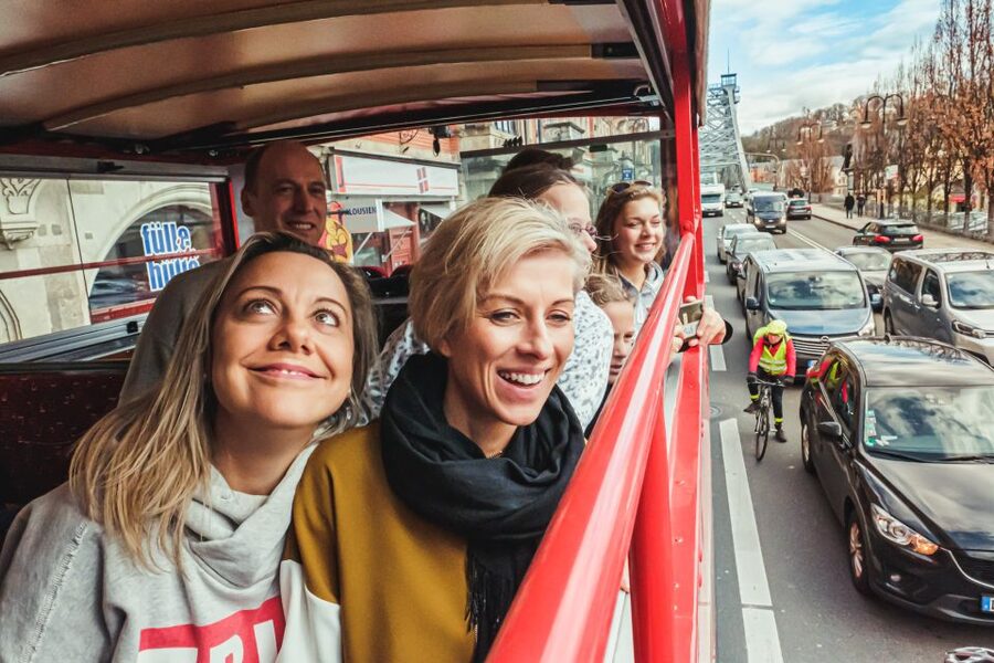 Dresden: City Sightseeing Tour with Live Guide - How the German live commentary affects the experience