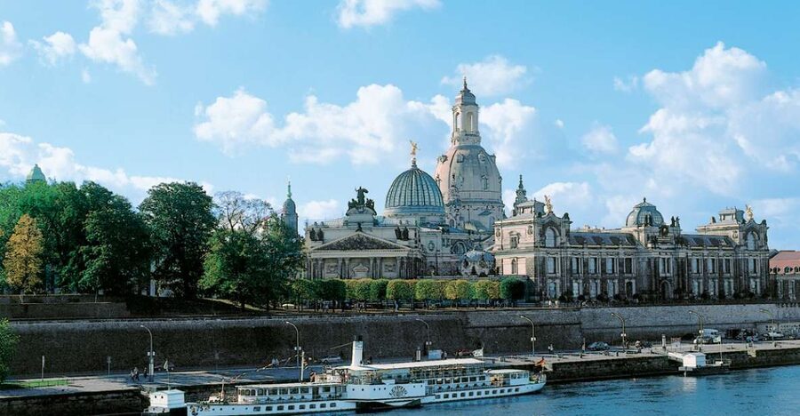 Dresden: Elbe River Cruise to Meissen - Dresden to Meissen by paddle steamer