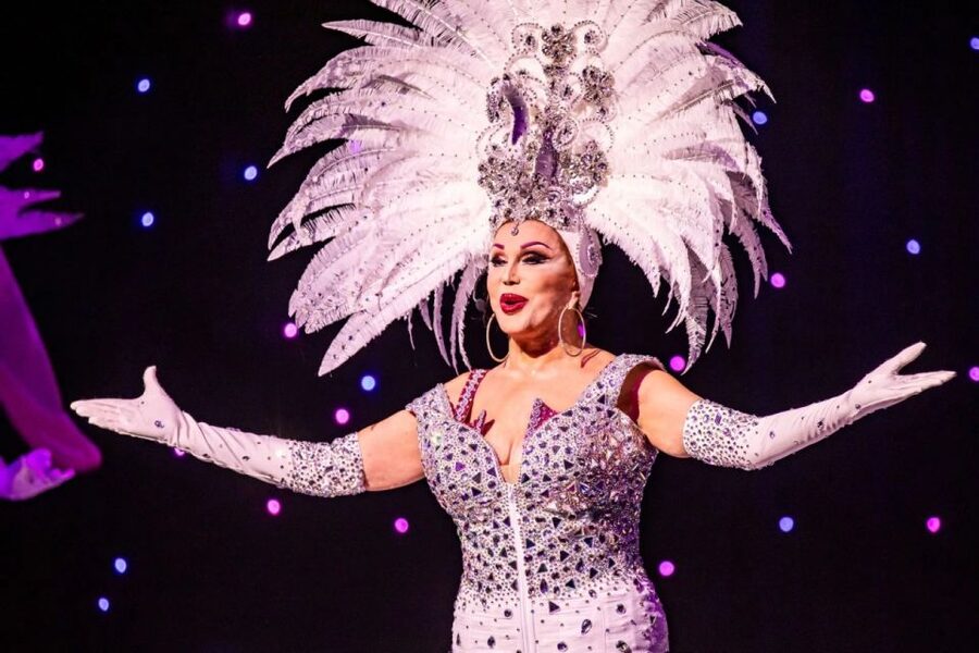 Dresden: Entrance Ticket for Travesty Revue Show - Who will enjoy this show most