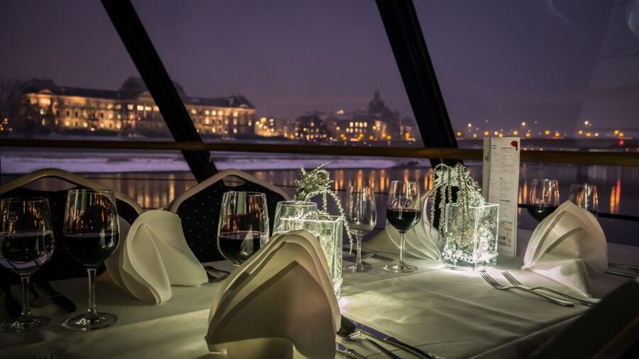 Dresden: Evening River Cruise with Dinner - Dresden at night, seen from the Elbe
